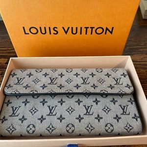 Louis Vuitton Blue Monogram MIni Lin Canvas Porte Tresor International Wallet